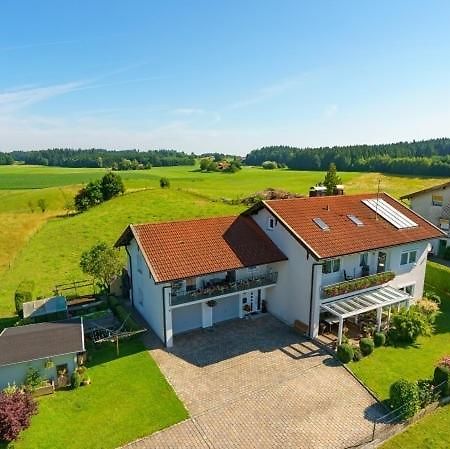 Ferienwohnung Poelzl Chieming Buitenkant foto